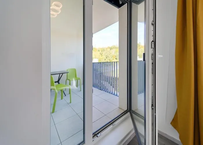 Citrine チェスキー クルムロフ