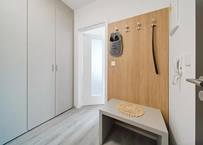 Citrine チェスキー クルムロフ